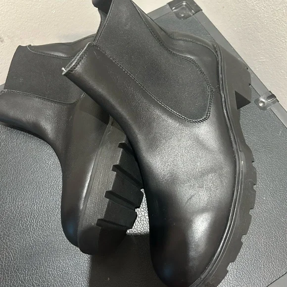 Enzo Tesoti Black Leather Lug  Chelsea Boots 40 ( 9  US) Made In Spain Ankle - Picture 3 of 6